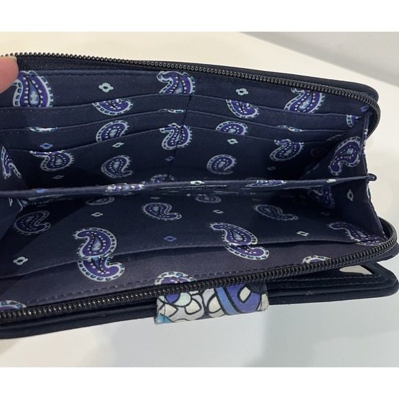 VERA BRADLEY Iconic RFID Turnlock Zip Around Wallet Deep Night Paisley Quilted - Picture 3 of 8